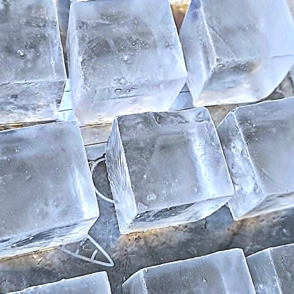 Clear ice cube 5x5x5 cm — Ice Thrul